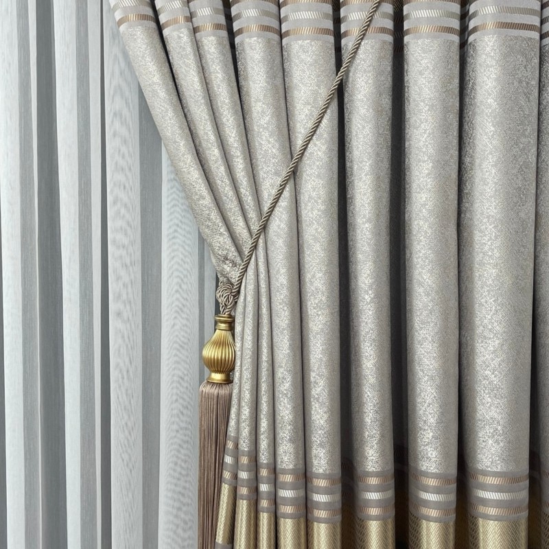 Pano Fon Pərdə – Vizon / Krem / Qızılı – Jakarlı Parlaq Desenli, Tək Kanat – 80x270